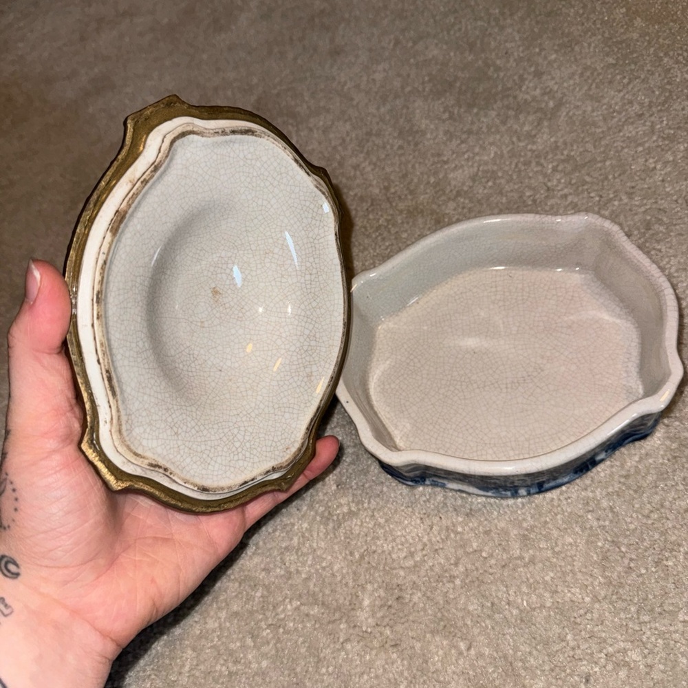 Vintage decorative dish - Picture 3 of 9